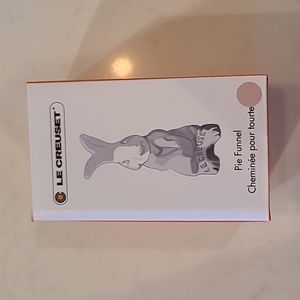Le Creuset Stoneware Pie Bunny